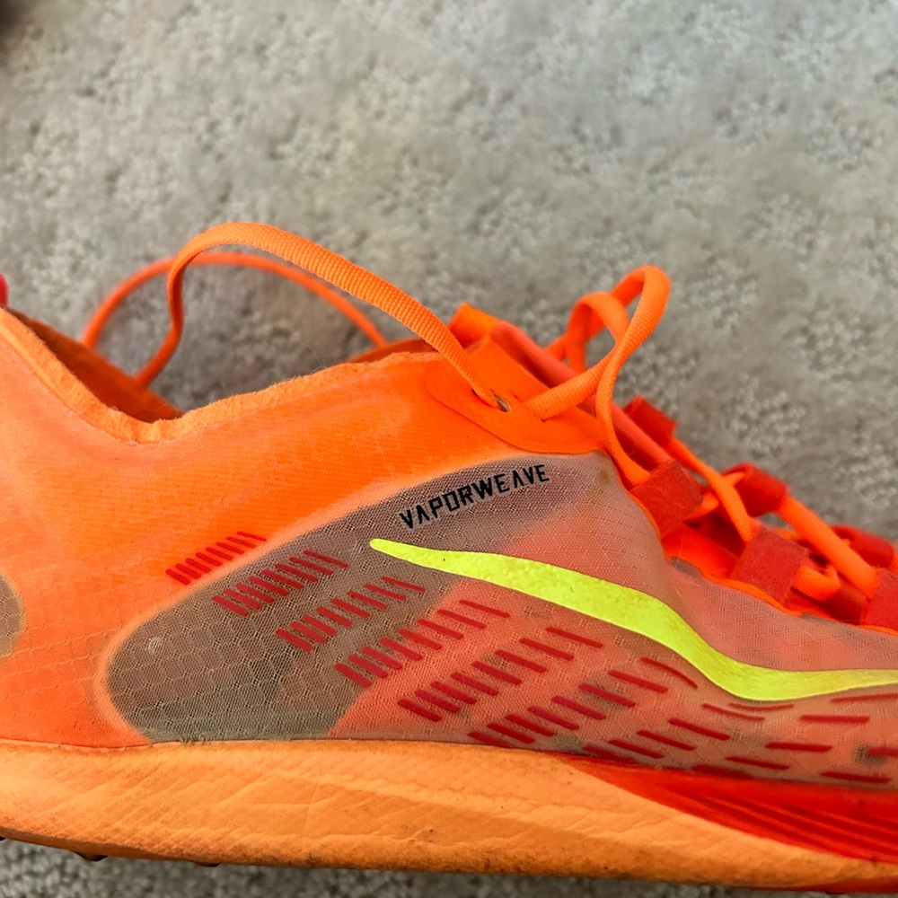 victory xc spikes